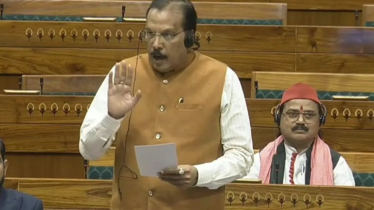 'BJP सरकार ने पुल निर्माण रोका', घोसी सांसद ने संसद में उठाया देवारांचल को जोड़ने वाले निर्माणाधीन मोहन सेतु का मुद्दा
